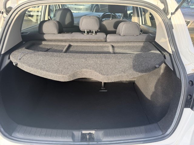 2016 NISSAN PULSAR - Photo 12