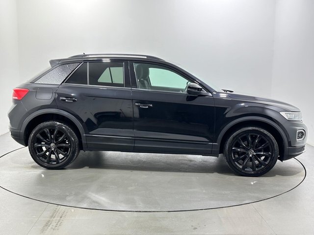 2022 Volkswagen T-Roc - Photo 9