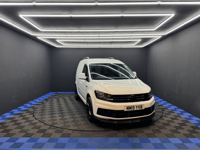 2019 VOLKSWAGEN CADDY - Photo 2