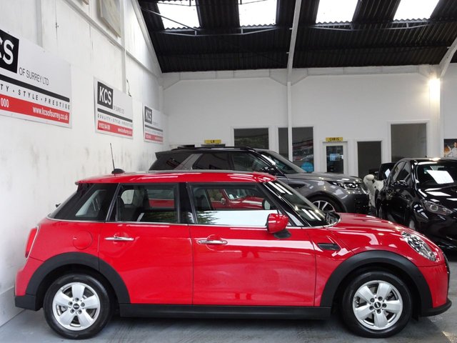 2022 MINI HATCH 1.5 Cooper Classic Hatchback 5dr Petrol Steptronic Euro 6 (s/s) (136 ps) - Photo 3