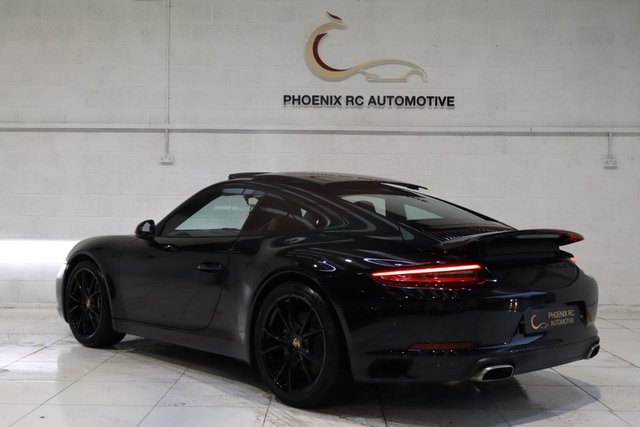 2017 PORSCHE 911 [991] - Photo 3