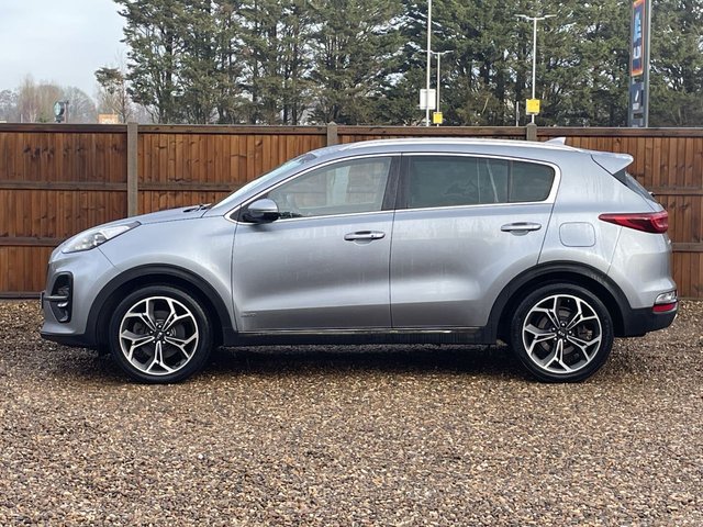 2020 KIA SPORTAGE - Photo 2