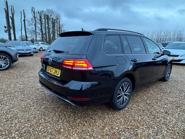 2018 VOLKSWAGEN GOLF 1.6 TDI BlueMotion Tech SE Nav Estate 5dr Diesel Manual Euro 6 (s/s) (115 ps) - Photo 7