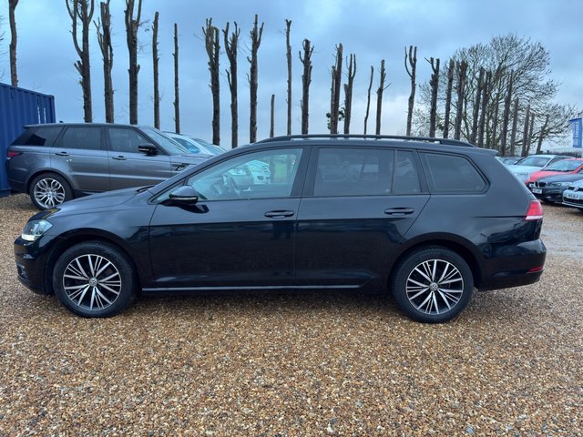 2018 VOLKSWAGEN GOLF 1.6 TDI BlueMotion Tech SE Nav Estate 5dr Diesel Manual Euro 6 (s/s) (115 ps) - Photo 10