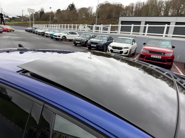 2023 Volkswagen Golf 2L R 5dr - Photo 8