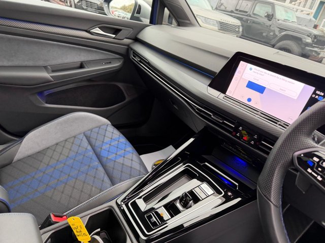 2023 Volkswagen Golf 2L R 5dr - Photo 12