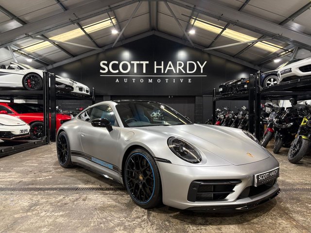 2022 Porsche 911 3L 992 Carrera 4 Gts 2dr - Photo 8
