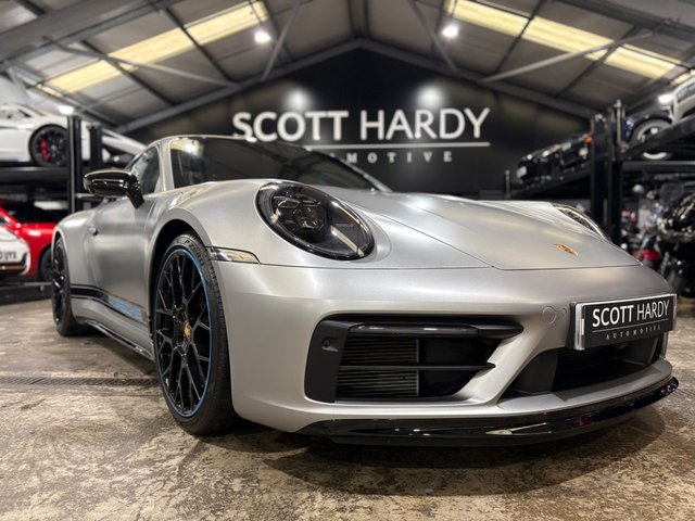 2022 Porsche 911 3L 992 Carrera 4 Gts 2dr - Photo 10