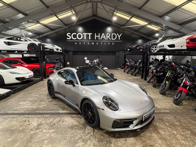 2022 Porsche 911 3L 992 Carrera 4 Gts 2dr - Photo 9