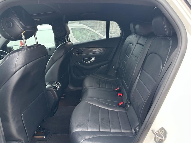 2017 Mercedes-Benz GLC - Photo 10