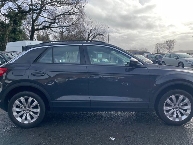 2019 VOLKSWAGEN T-ROC 1.0 TSI GPF SE SUV 5dr Petrol Manual Euro 6 (s/s) (115 ps) - Photo 11
