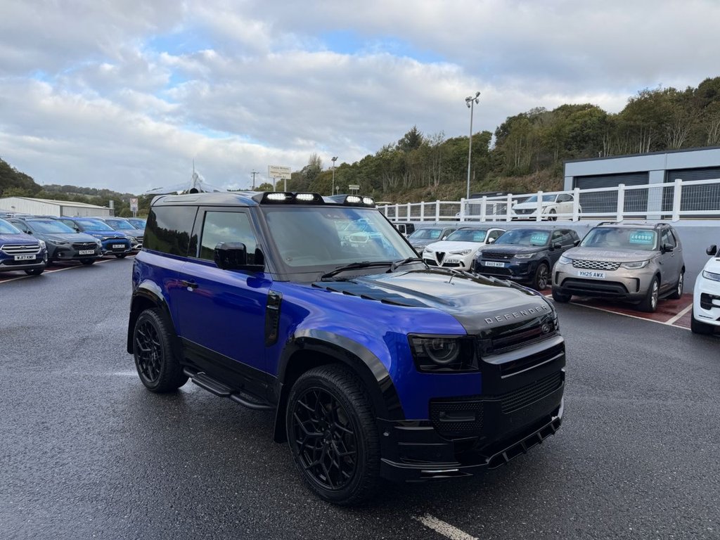 LAND ROVER DEFENDER 90 90 WIDE TRACK D250 HARDTOP COMMERCIAL Wide Arch with Jump Seat 3.0 Diesel