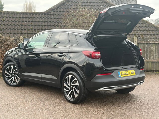 2018 Vauxhall Grandland X 1.6L Elite Nav 5dr - Photo 11
