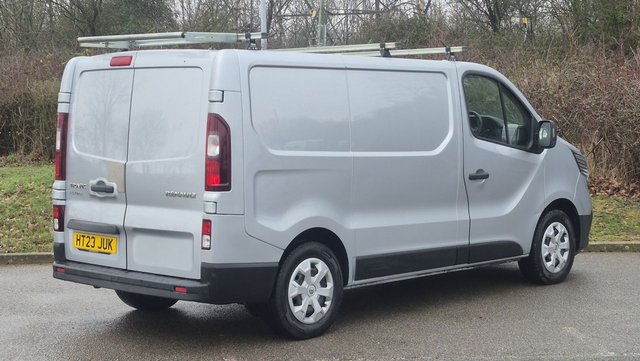 2023 RENAULT TRAFIC - Photo 5