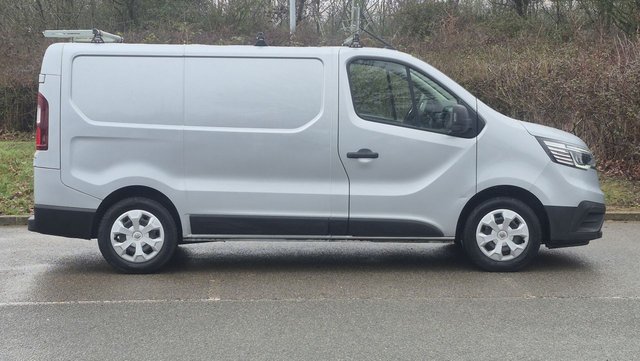 2023 RENAULT TRAFIC - Photo 6