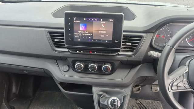 2023 RENAULT TRAFIC - Photo 9