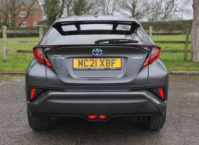 2021 TOYOTA C-HR - Photo 6