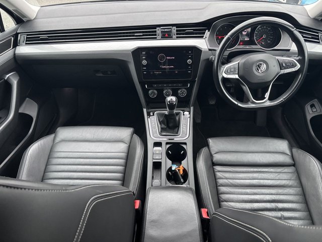 2019 VOLKSWAGEN PASSAT - Photo 9