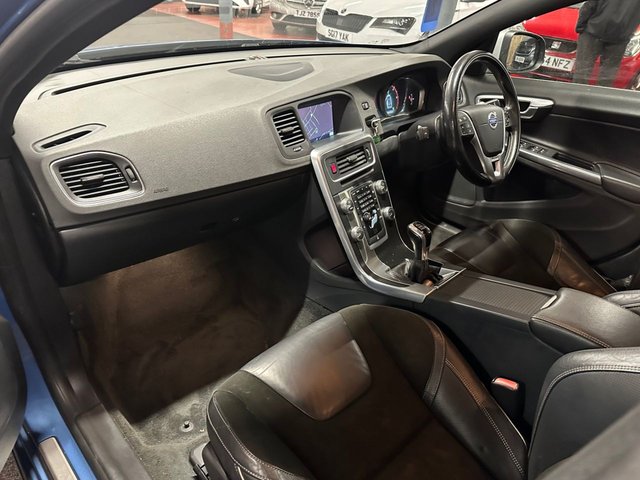 2014 VOLVO V60 2.0 D4 R-Design Nav Estate 5dr Diesel Manual Euro 6 (s/s) (181 ps) - Photo 6