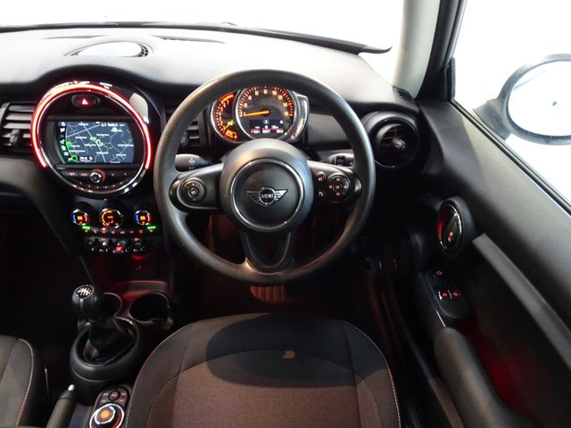 2019 MINI HATCH 1.5 One Classic Hatchback 3dr Petrol Manual Euro 6 (s/s) (102 ps) - Photo 6