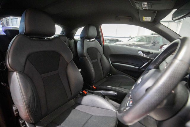 2017 Audi A1 1.6L S Line 3dr - Photo 3