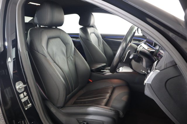 2022 BMW 5 Series - Photo 12