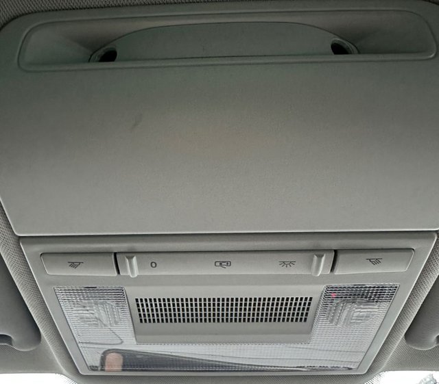 2016 VOLKSWAGEN POLO 1.0 BlueMotion Tech Match Hatchback 5dr Petrol Manual Euro 6 (s/s) (60 ps) - Photo 11