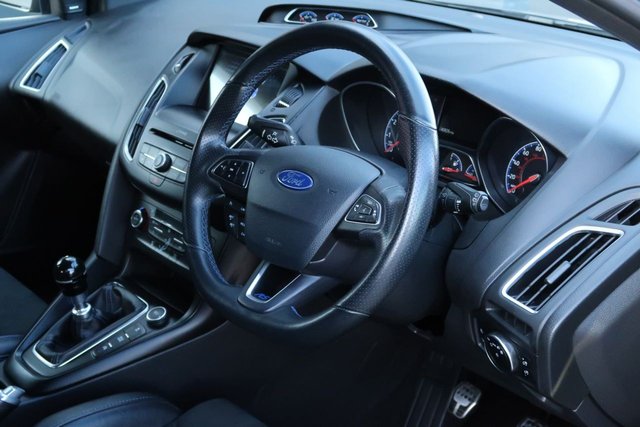 2017 Ford Focus 2.3L Rs 5dr - Photo 10