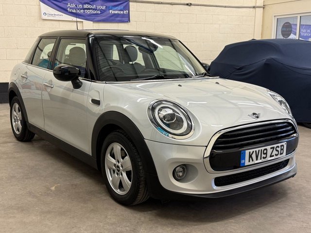 2019 19 MINI Hatch 1.5 Cooper Classic Automatic Hatchback 5 Door Petrol Steptronic Euro 6 (s/s) (136 ps)