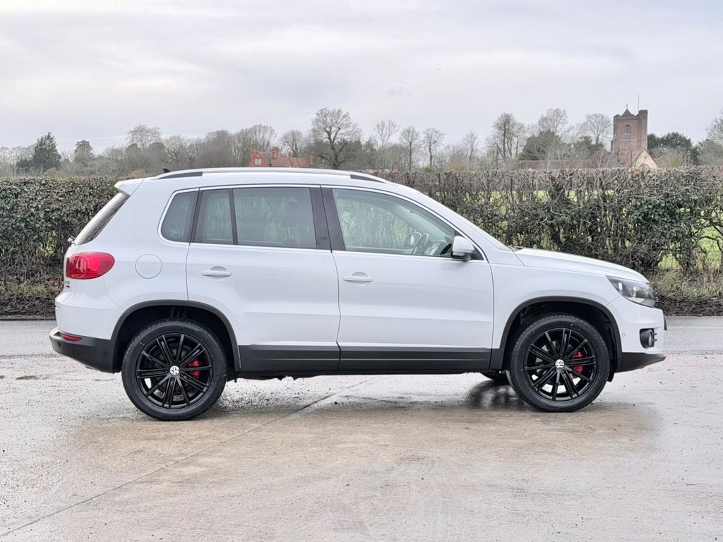 USED 2016 65 VOLKSWAGEN TIGUAN 2.0 TDI BlueMotion Tech Match Edition SUV 5dr Diesel DSG 4WD Euro 6 (s/s) (184 ps) 8 Services|2 Owners|SatNav|R.F Sensors|Auto Parking|Cruise|