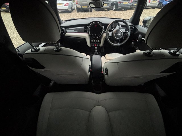 2021 MINI HATCH - Photo 10