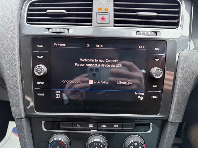 2019 Volkswagen Golf 1.6L SE Nav 5dr - Photo 12