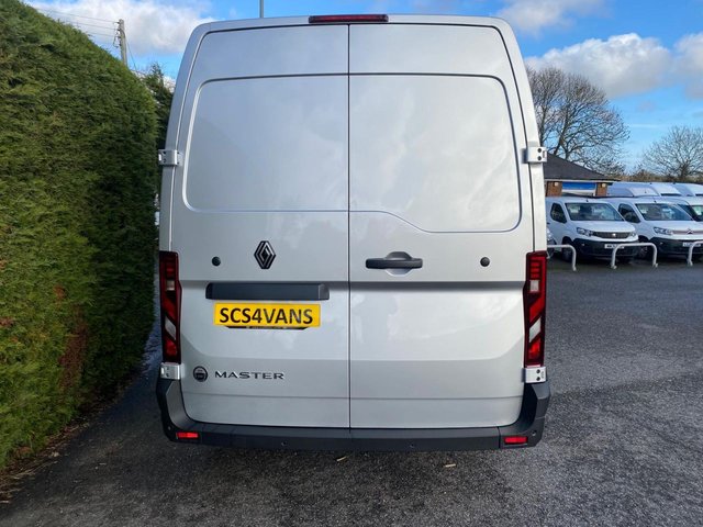 2026 RENAULT MASTER - Photo 8
