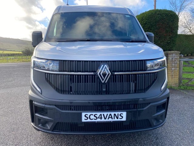 2026 RENAULT MASTER - Photo 3