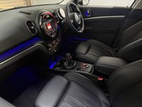 USED 2020 20 MINI COUNTRYMAN 2.0 Cooper S Exclusive SUV 5dr Petrol Steptronic Euro 6 (s/s) (192 ps) COMFORT PLUS PACK, APPLE PLAY