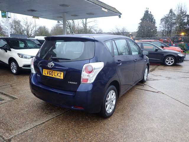 2010 TOYOTA VERSO - Photo 3