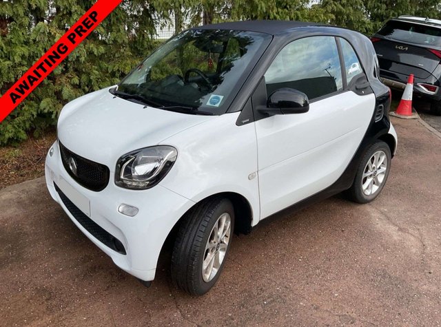 2016 FORTWO 2016 1.0 PASSION COUPE 2DR PETROL TWINAMIC EURO 6 S S 71... photo