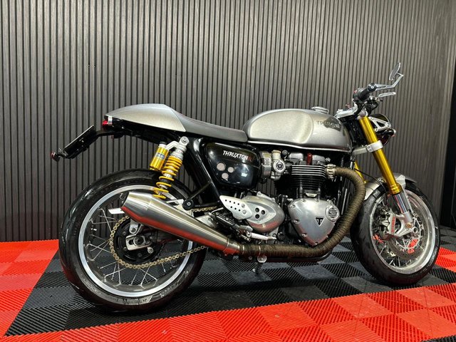 View our TRIUMPH THRUXTON 1200 R