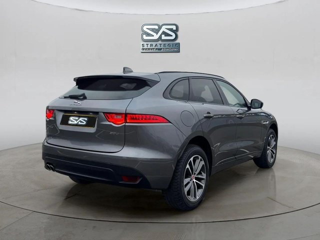 2017 Jaguar F-Pace 2L R-Sport 5dr - Photo 4