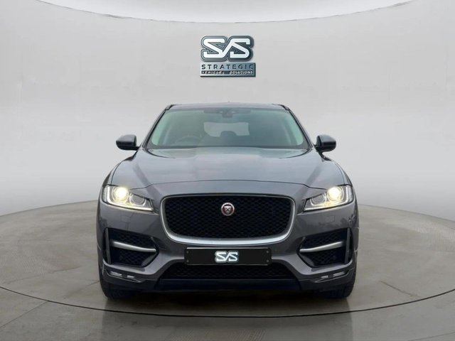 2017 Jaguar F-Pace 2L R-Sport 5dr - Photo 9