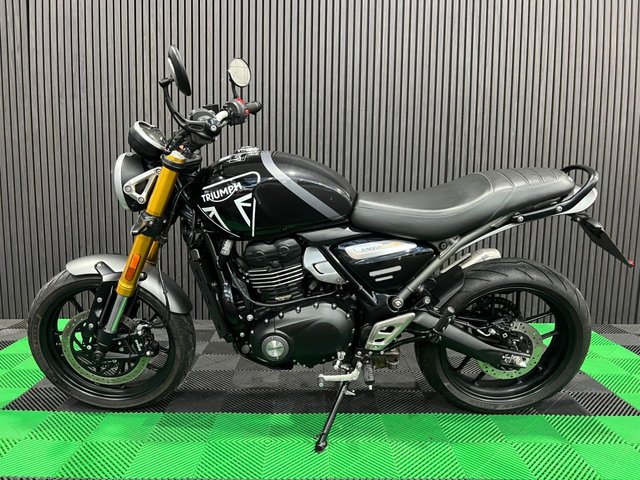 View our TRIUMPH SPEED 400
