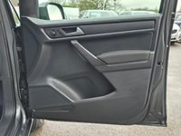 USED 2017 17 VOLKSWAGEN CADDY LIFE 2.0 TDI BlueMotion Tech MPV 5dr Diesel DSG Euro 6 (s/s) (102 ps) Wheelchair Accessible Vehicle
