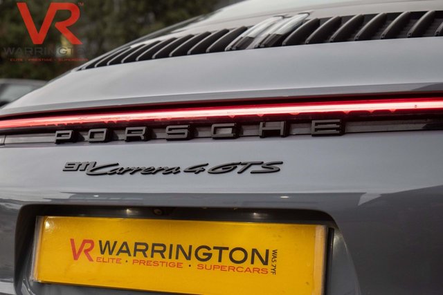 2023 PORSCHE 911 - Photo 7