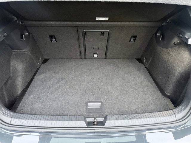 2021 VOLKSWAGEN GOLF 2021 1.5 TSI R-Line Hatchback 5dr Petrol Manual Euro 6 (s/s) (130 ps) - Photo 12