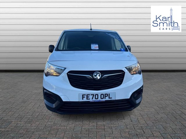 2020 Vauxhall Combo 1.5L Edition 4dr - Photo 3