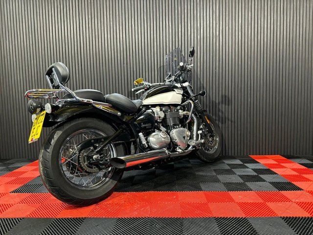 View our TRIUMPH SPEEDMASTER 1200