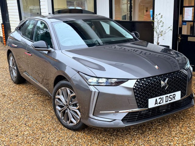 View our DS Automobiles DS 4 1.6 E-TENSE 12.4kWh Trocadero Hatchback 5dr Petrol Plug-in Hybrid EAT8 Euro 6 (s/s) (225 ps)