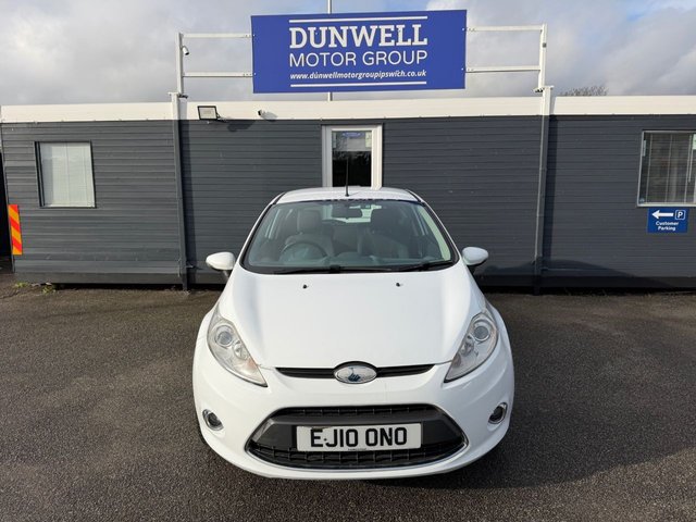 2010 Ford Fiesta 1.3L Zetec 3dr - Photo 2