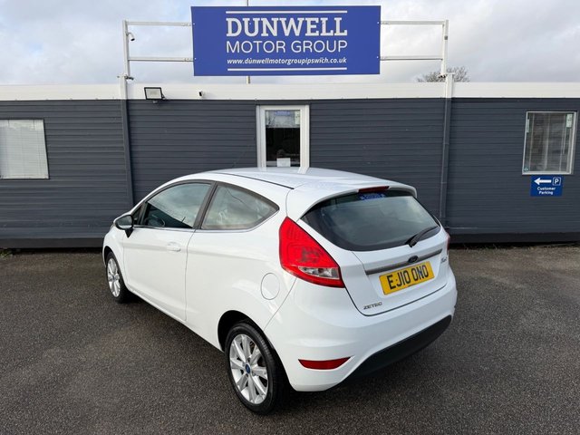 2010 Ford Fiesta 1.3L Zetec 3dr - Photo 4