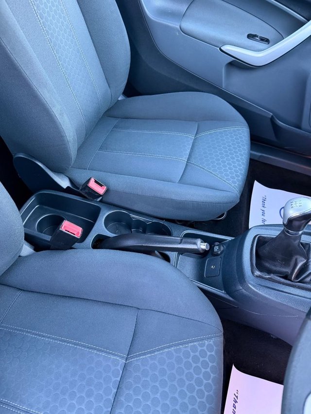 2010 Ford Fiesta 1.3L Zetec 3dr - Photo 8